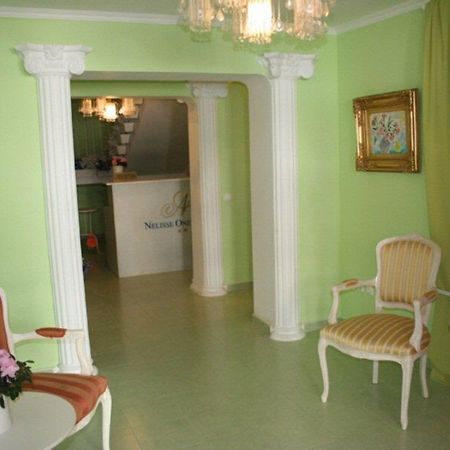 Hotel Nelisse Bucureşti Nội địa bức ảnh