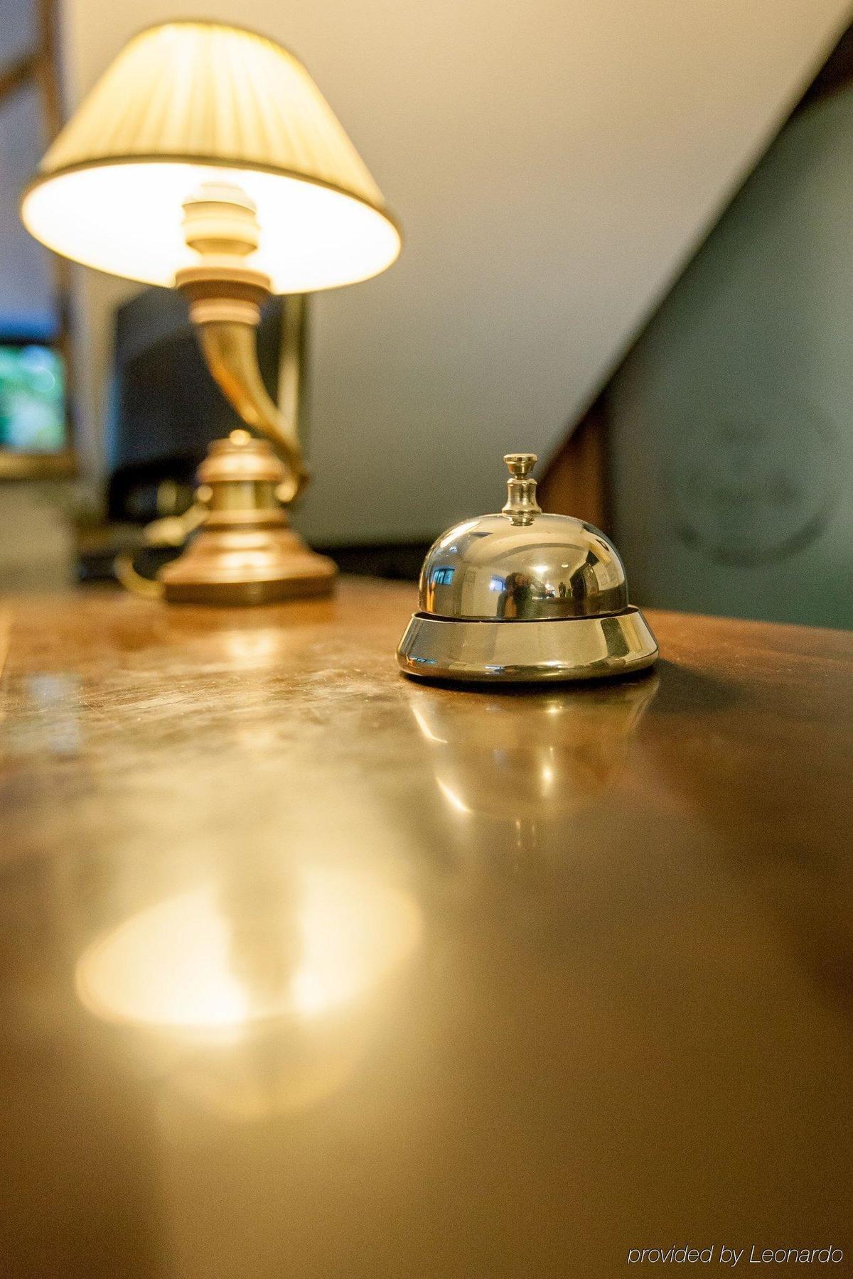 Hotel Nelisse Bucureşti Ngoại thất bức ảnh