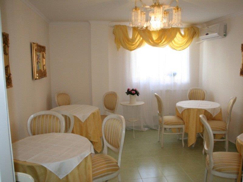 Hotel Nelisse Bucureşti Nhà hàng bức ảnh